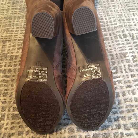 Breckelle’s over the knee boots size 6.5 - Picture 7 of 12